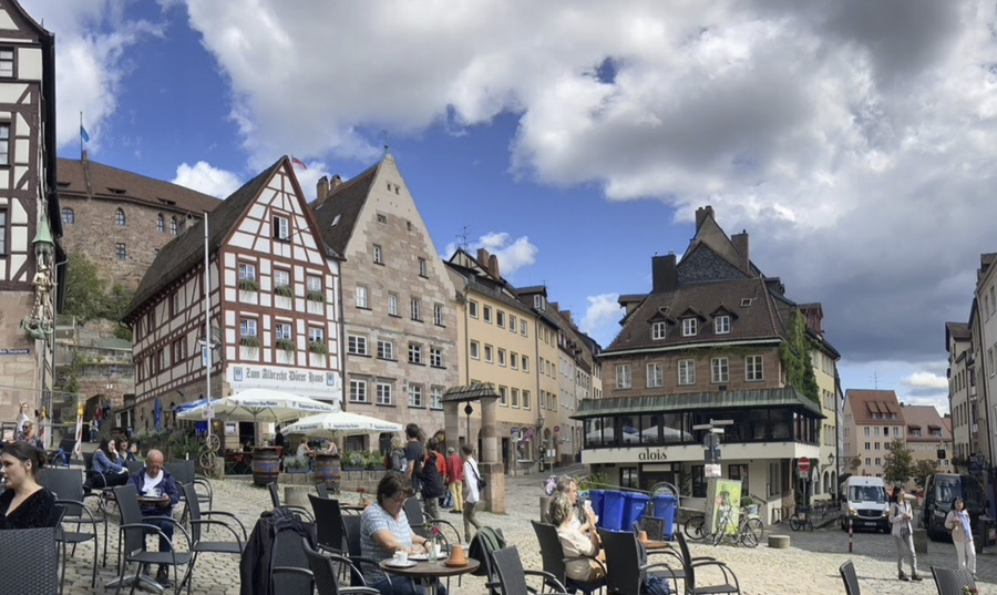 Tiergartnertorplatz, Nuremberg