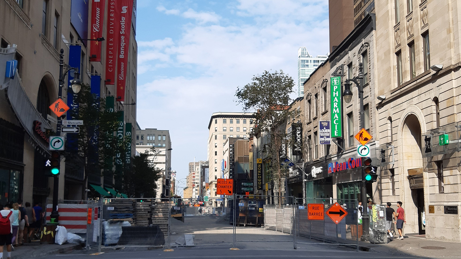 Montreal, Saint-Catherine St. and Metcalfe